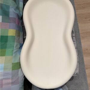 Keekaroo Peanut Changer